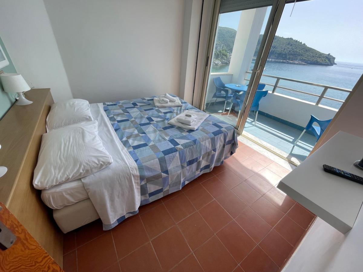 Hotel Lido Ficocella ปาลีนูโร ภายนอก รูปภาพ