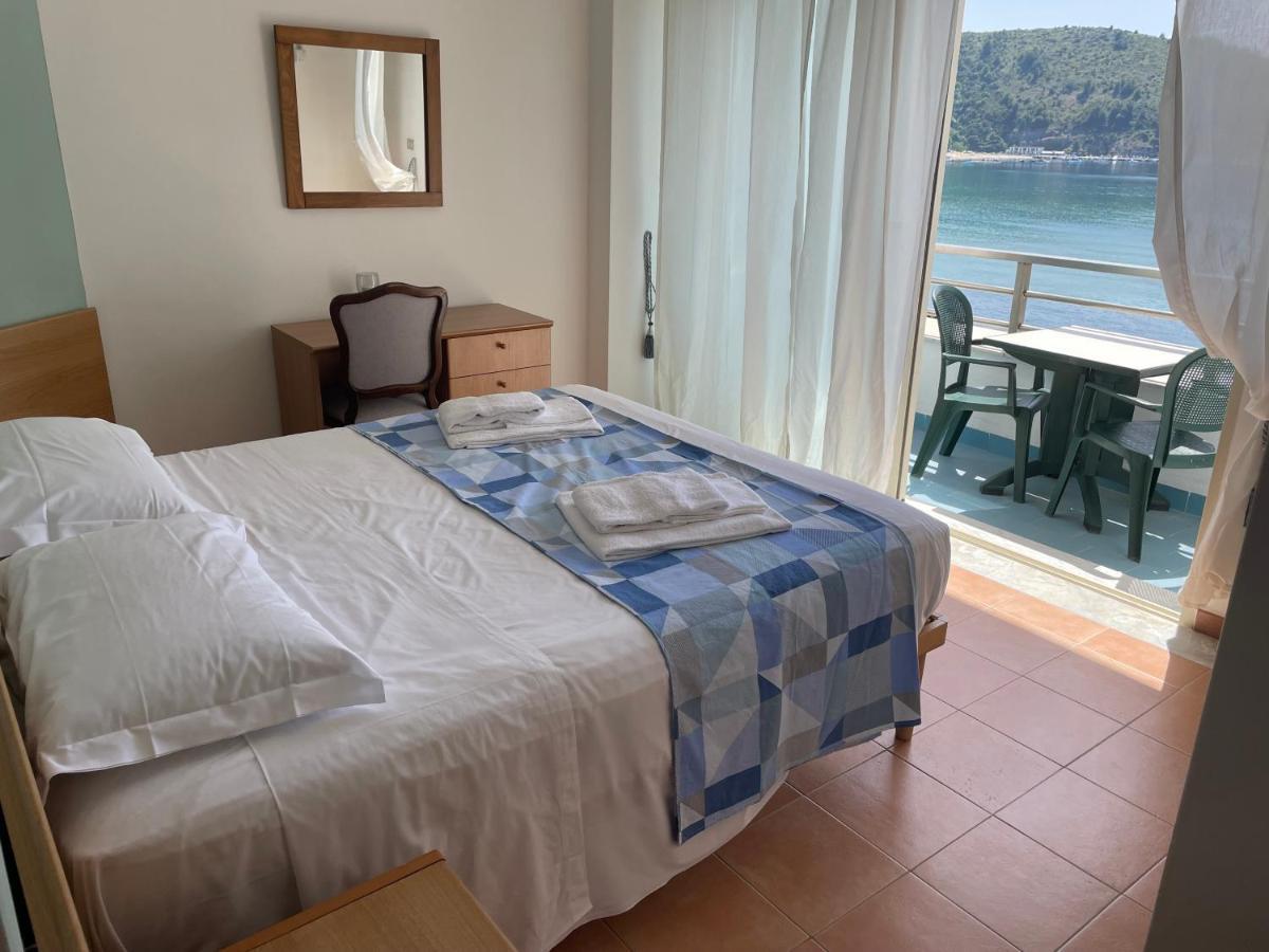 Hotel Lido Ficocella ปาลีนูโร ภายนอก รูปภาพ