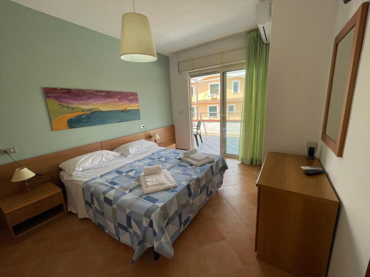 Hotel Lido Ficocella ปาลีนูโร ภายนอก รูปภาพ
